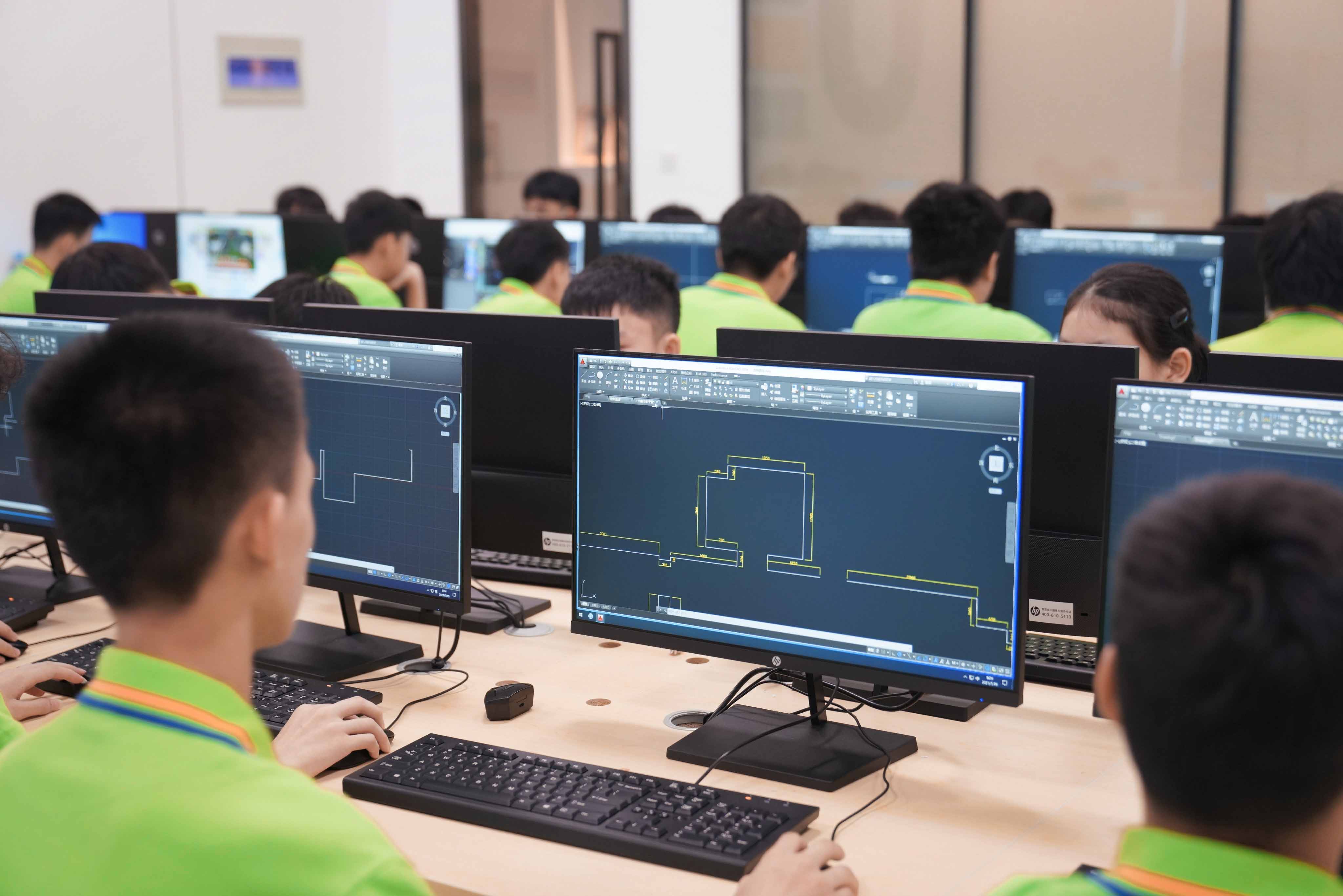 职业教育指引青年新方向，广州新华2022秋季校企预科班火热招生中