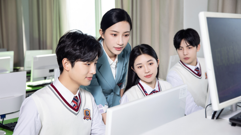 未来不迷茫，学技须趁早丨广州新华2022夏秋季班火热招生中